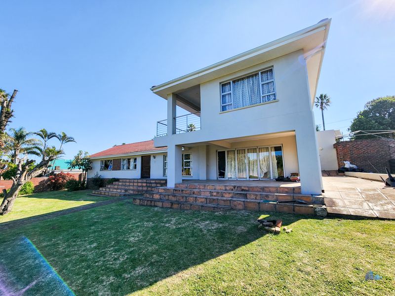 5 Bedroom Property for Sale in Gonubie Eastern Cape